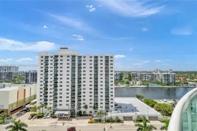 3001 S Ocean Dr #1237, Hollywood: photo 1 of 28