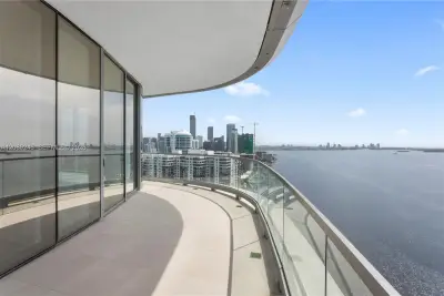 175 SE 25th Rd #2701, Miami: photo 1 of 53