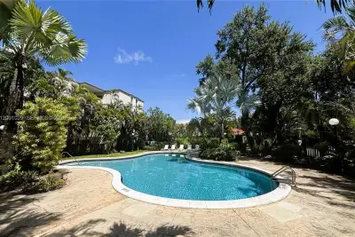 6900 N Kendall Dr #A310, Pinecrest: photo 1 of 20