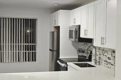 2248 SW 80th Ter, Miramar: photo 1 of 11