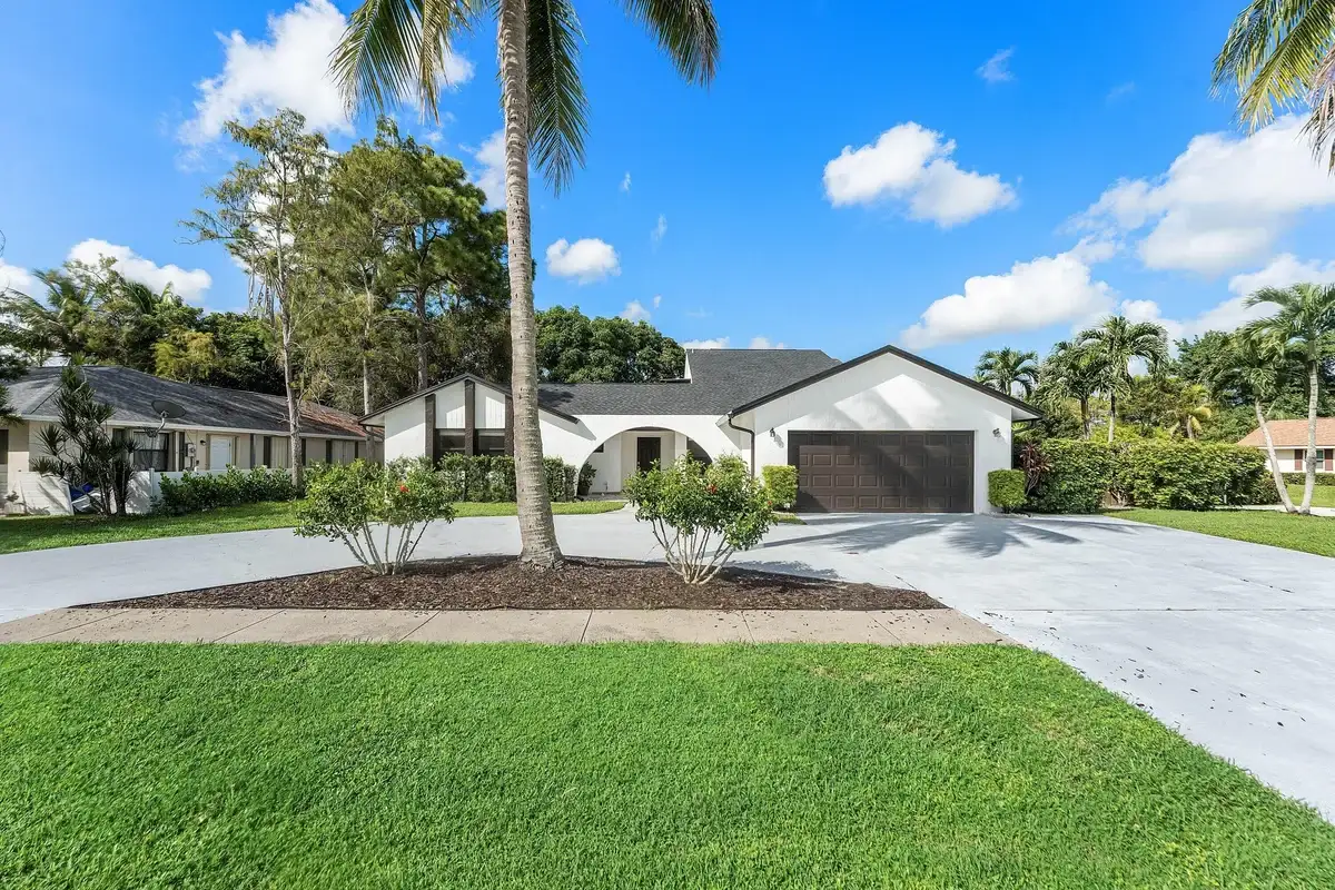 13645 Exotica Ln, Wellington: photo 1 of 50