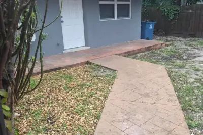 1200 NE 5th Ter #4, Fort Lauderdale: photo 1 of 6