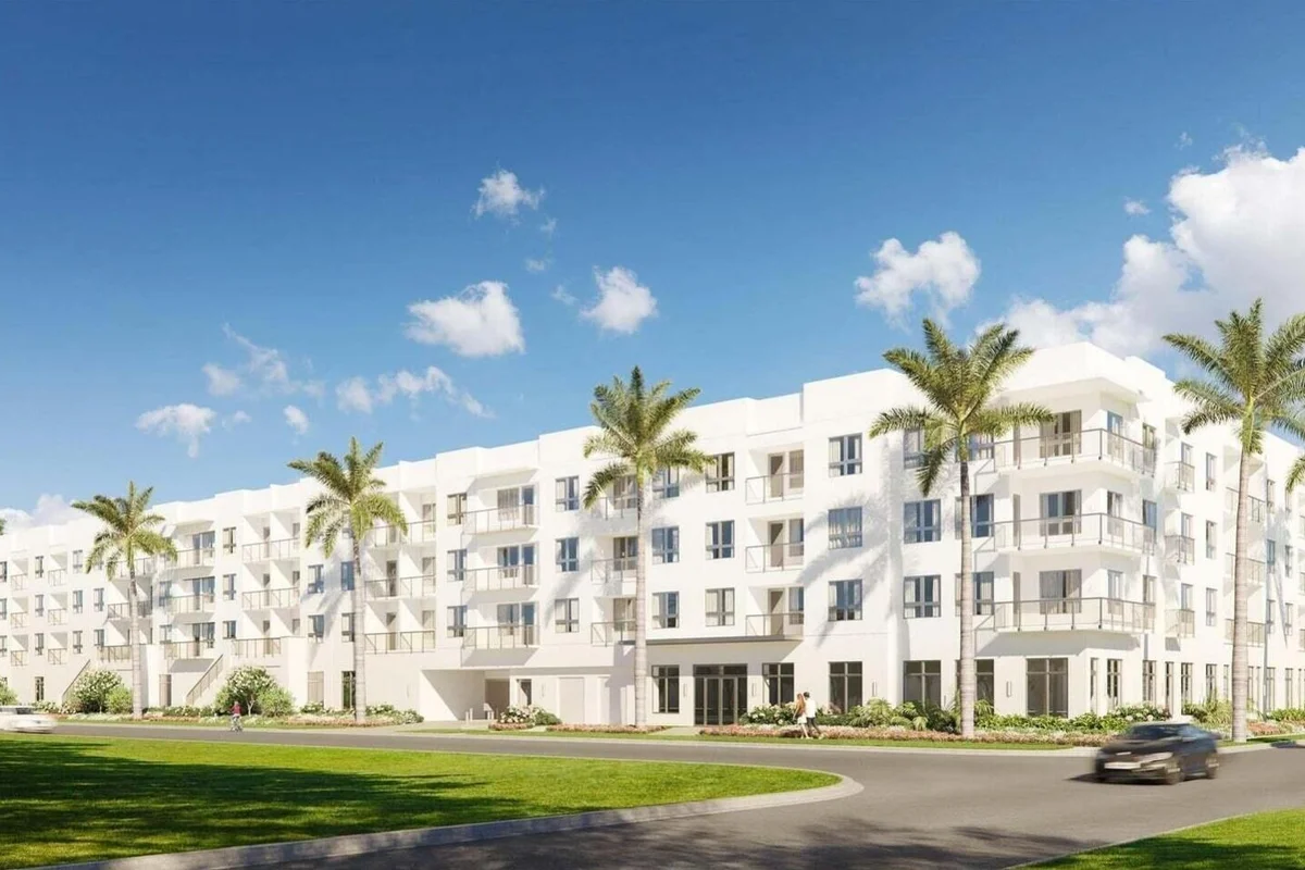 2121 Broward Ave #321, West Palm Beach: photo 1 of 10