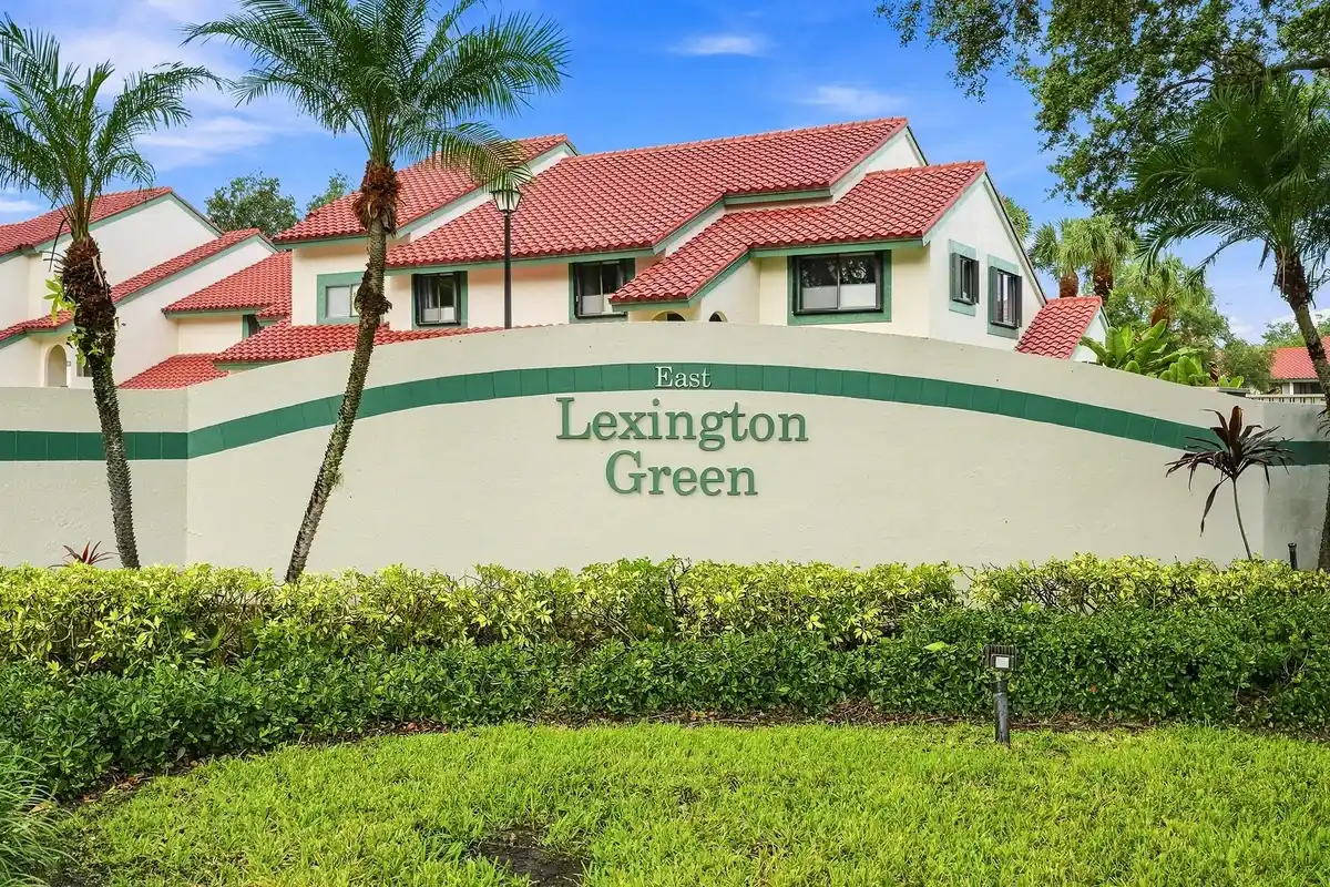 11 Lexington Ln E #B, Palm Beach Gardens: photo 1 of 27