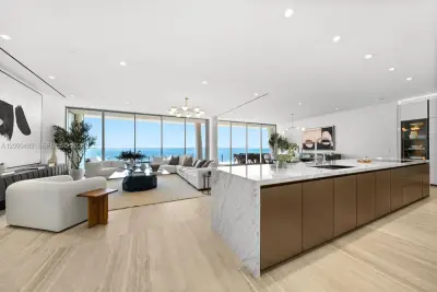 5 Grove Isle Dr #M301, Miami: photo 1 of 29
