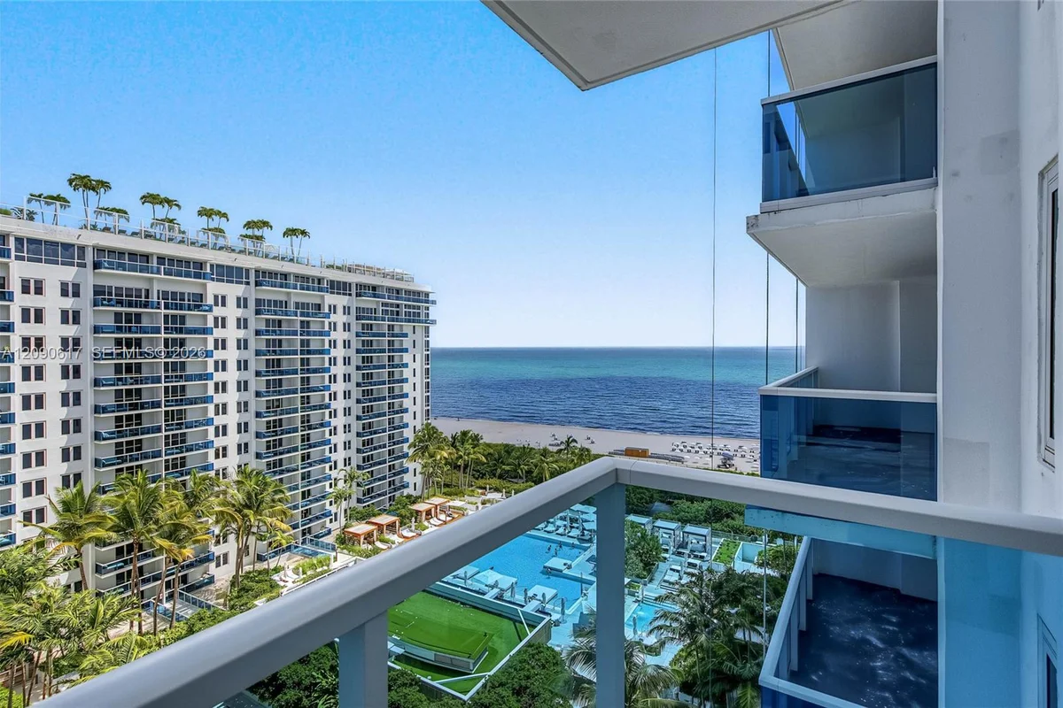 2301 Collins Ave #1420, Miami Beach: photo 1 of 36