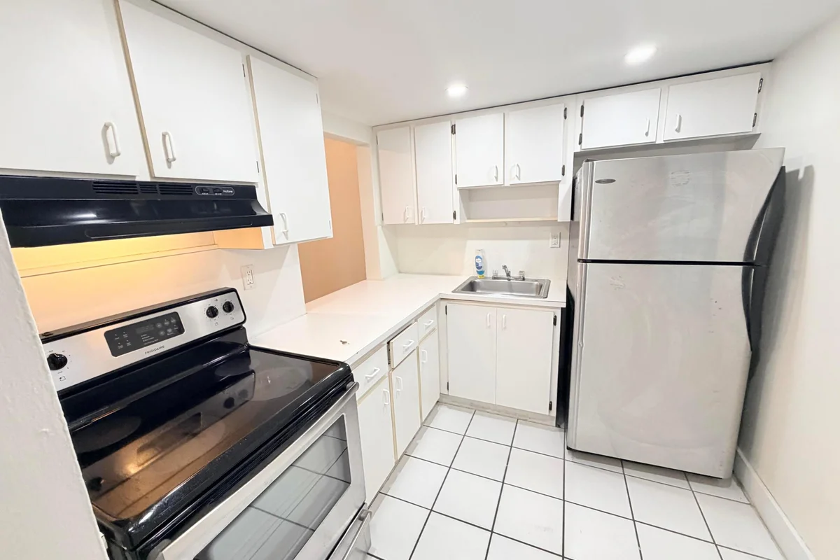 505 NW 177th St #131, Miami Gardens: photo 1 of 12