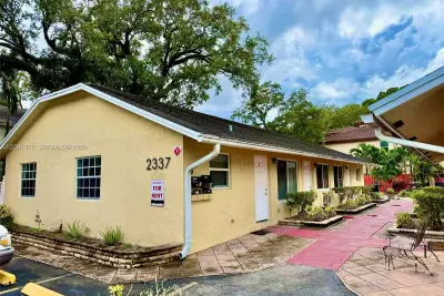 2337 SW 17th Ave #3, Fort Lauderdale: photo 1 of 22