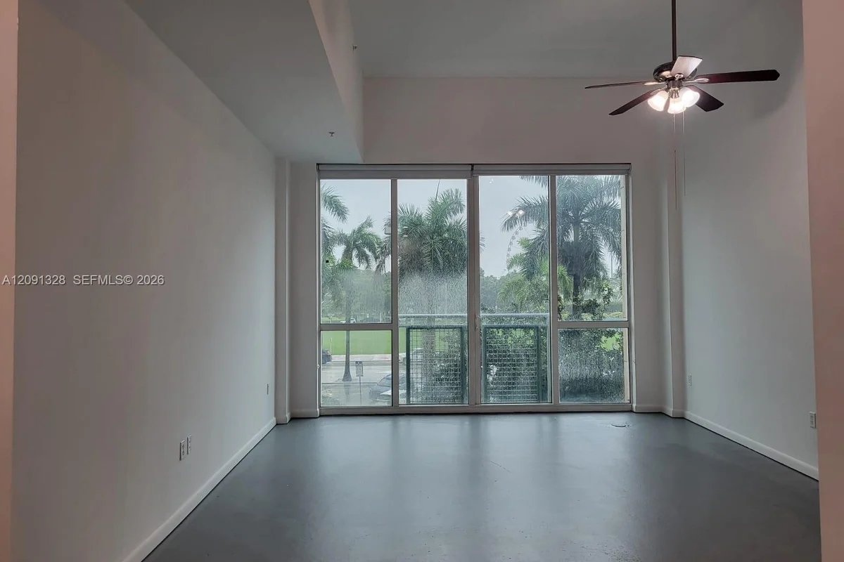 253 NE 2nd St #234, Miami: photo 1 of 20
