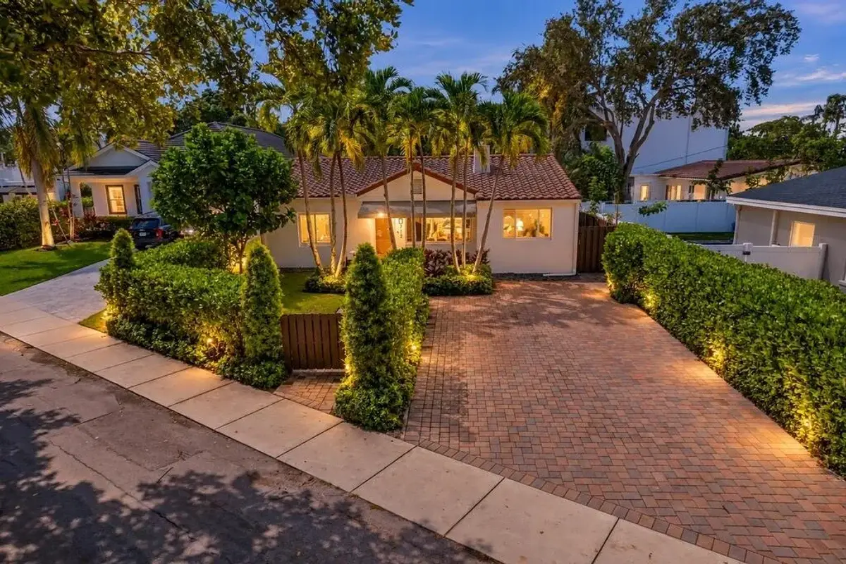 712 Ponce De Leon Dr, Fort Lauderdale: photo 1 of 49