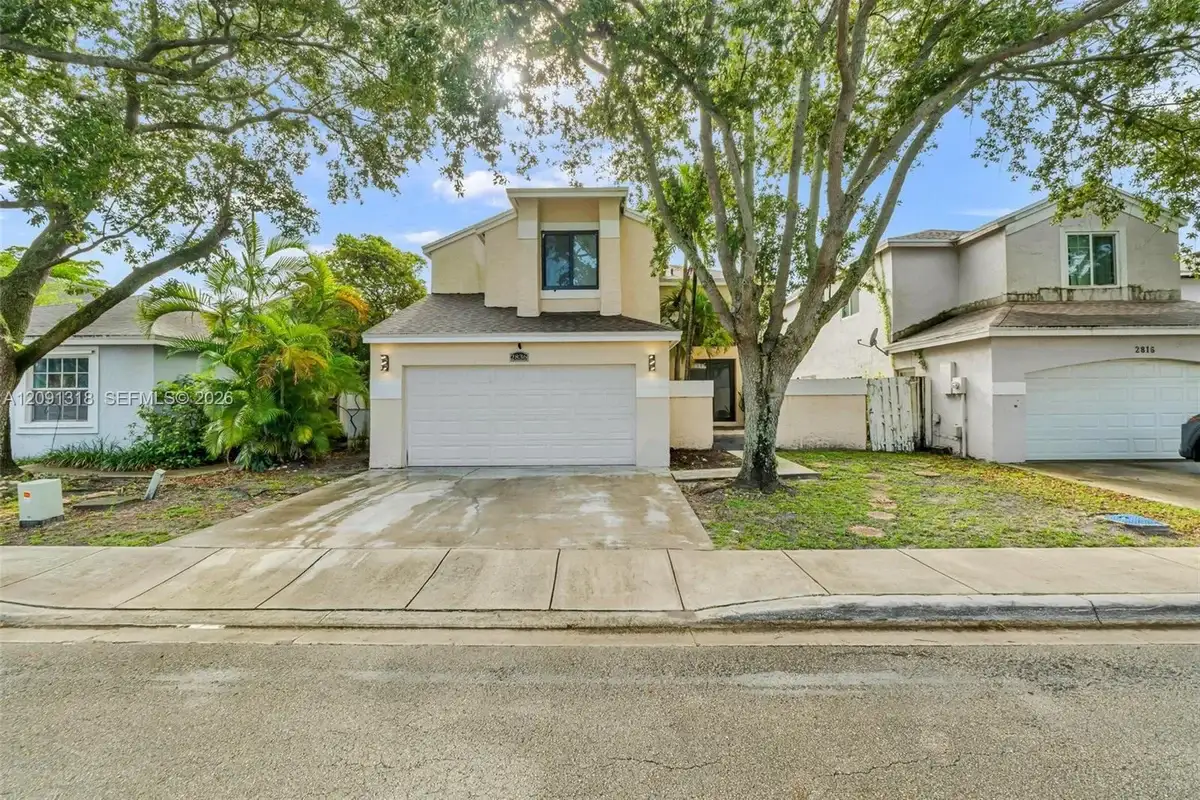 2836 W River Run Cir W, Miramar: photo 1 of 51