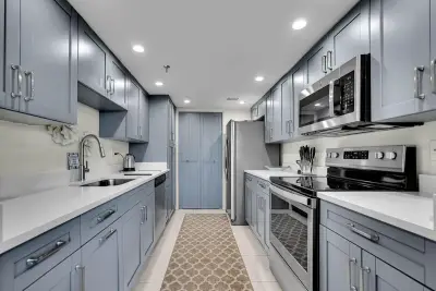 859 Jeffery St #306, Boca Raton: photo 1 of 75