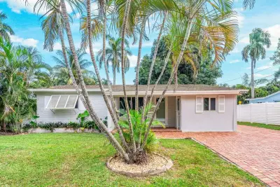 4528 SW 28th Ter, Dania Beach: photo 1 of 31