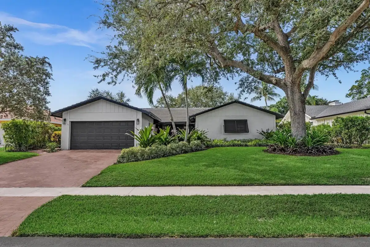 3264 Lakeview Dr, Delray Beach: photo 1 of 78