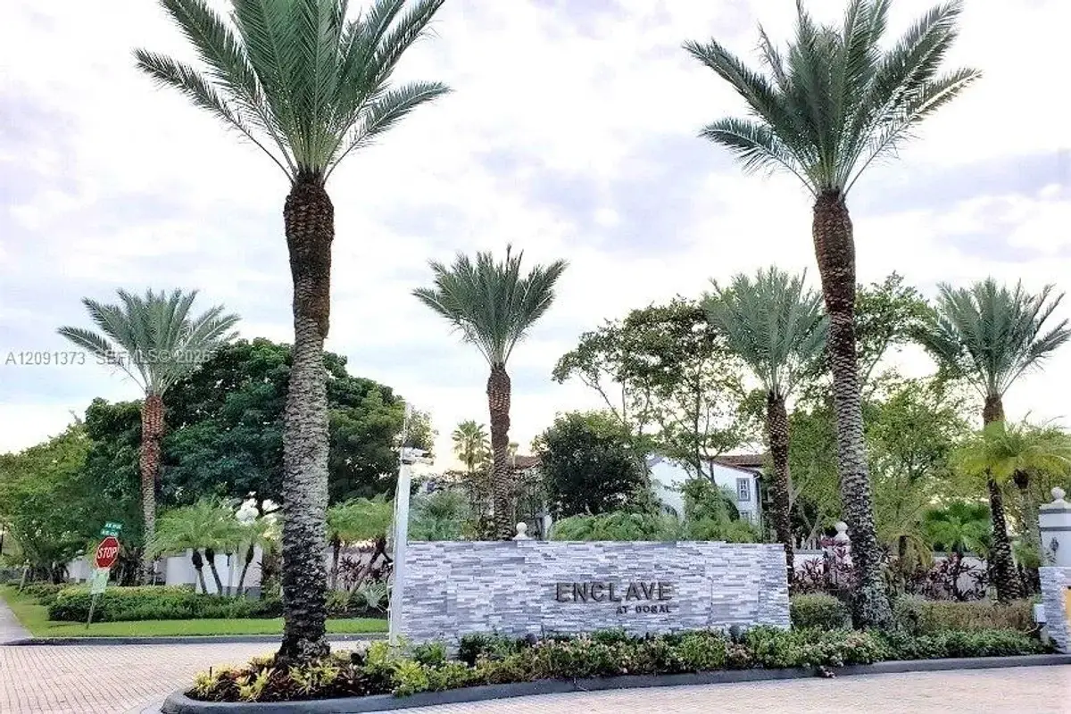 4520 NW 107th Ave #105-10, Doral: photo 1 of 21