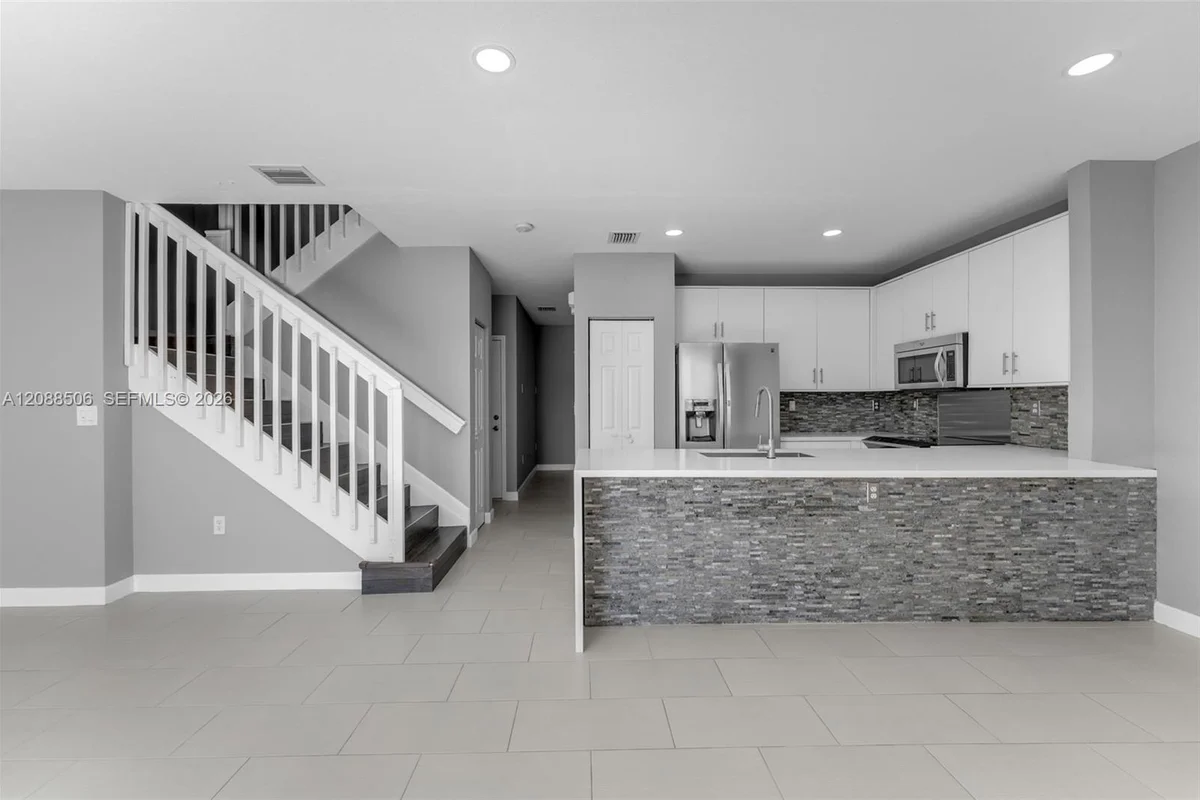 967 NE 42nd Ave, Homestead: photo 1 of 47
