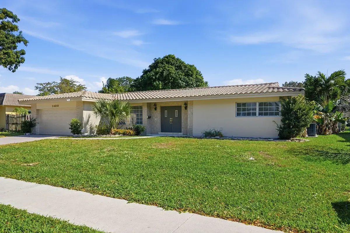 1430 NW 73rd Ave NW, Plantation: photo 1 of 66