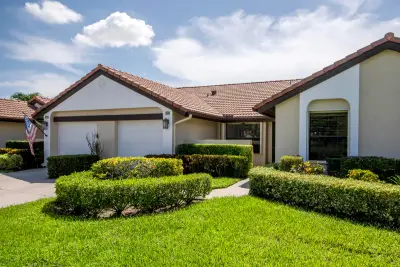 8206 Mooring Cir, Boynton Beach: photo 1 of 57