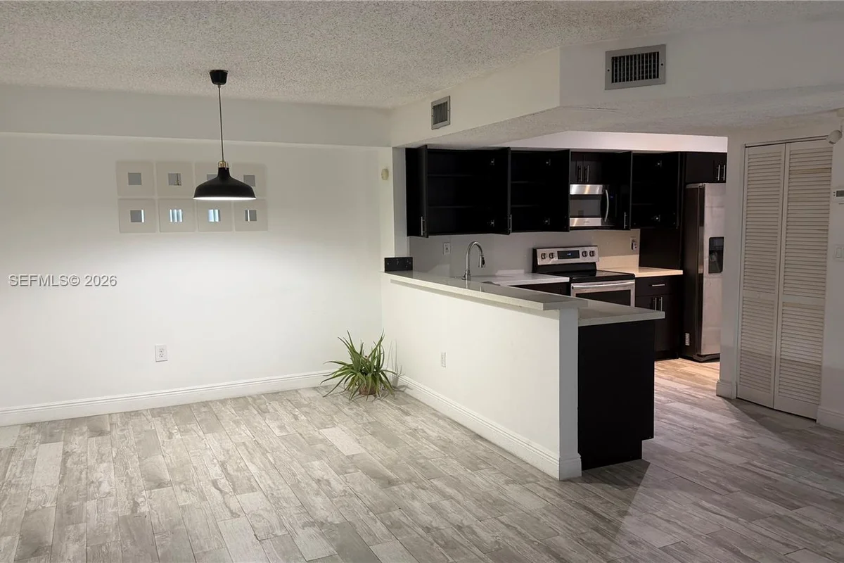 8600 SW 212th St #205, Cutler Bay: photo 1 of 7