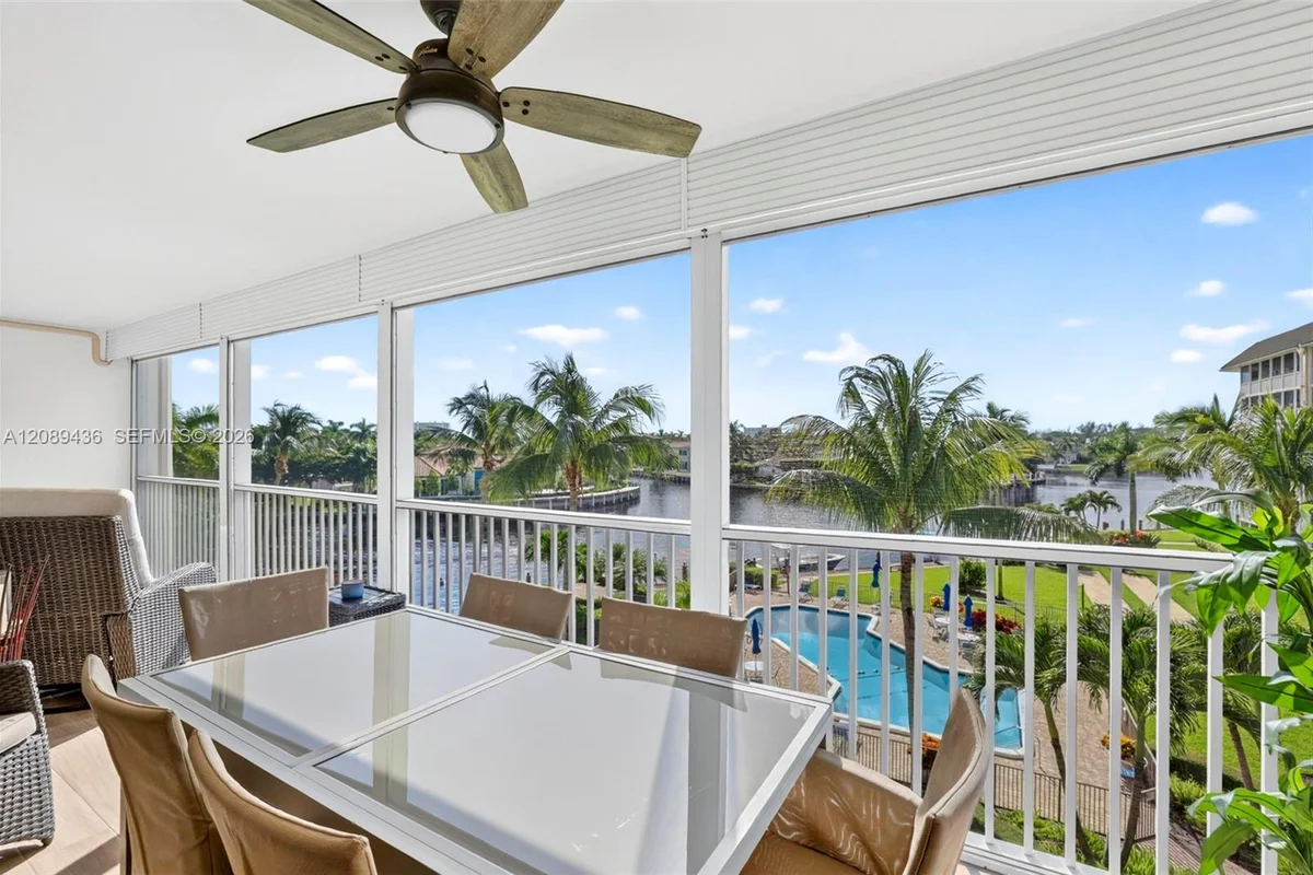 400 N Federal Hwy #414, Deerfield Beach: photo 1 of 33