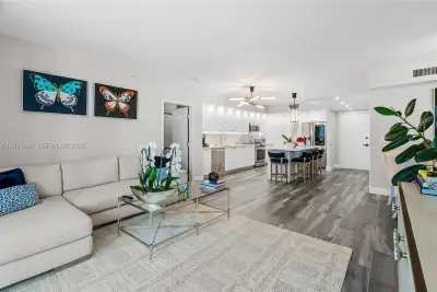 17555 Atlantic Blvd #UPH3, Sunny Isles Beach: photo 1 of 69