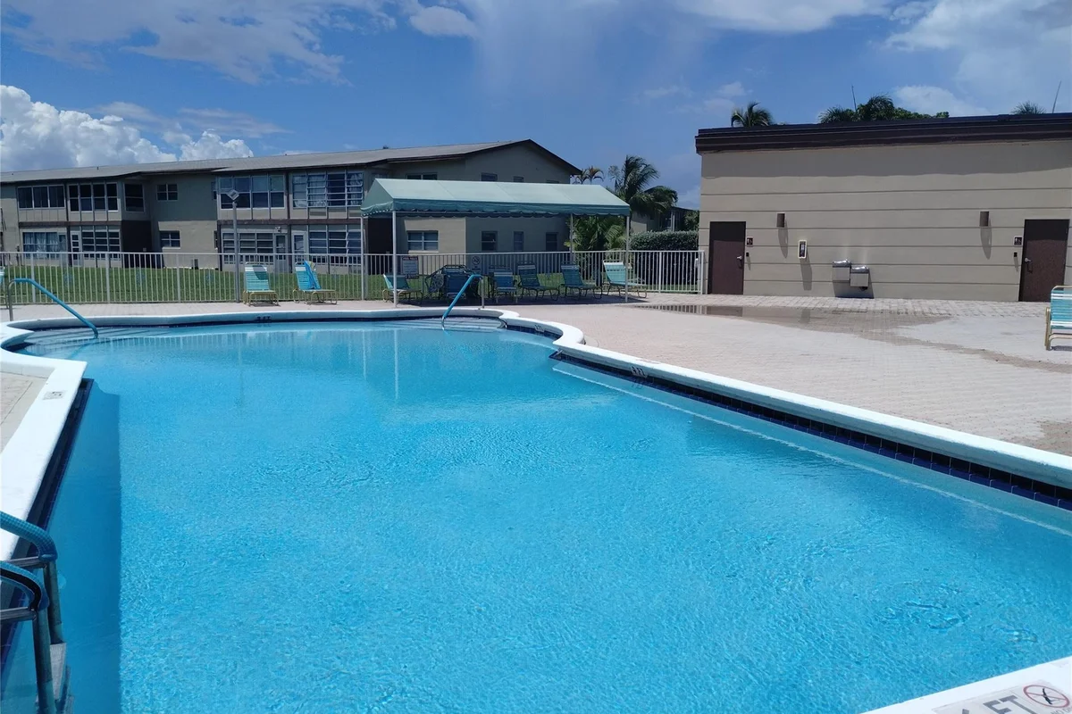7300 NW 5th Ct #205, Margate: photo 1 of 21