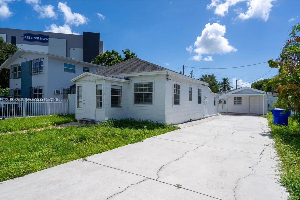 27 SW 55th Ave Rd #F, Miami: photo 1 of 30