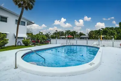 2020 NE 51st Ct #208, Fort Lauderdale: photo 1 of 26