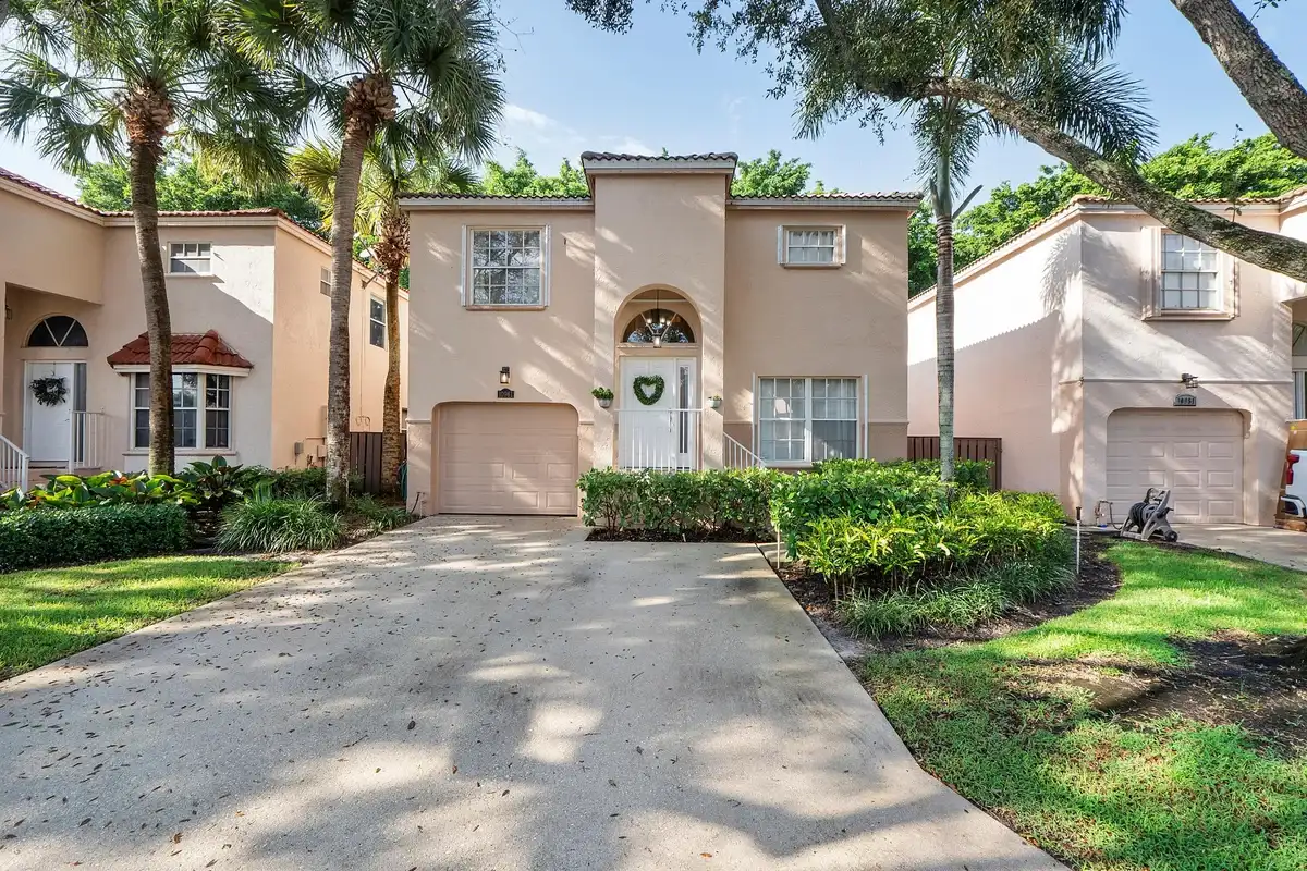 10961 NW 12th Dr, Plantation: photo 1 of 42