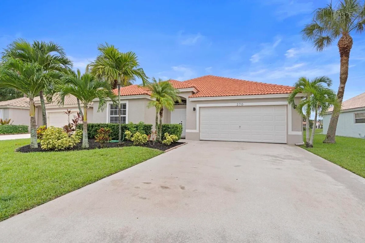 270 Saratoga Blvd E, Royal Palm Beach: photo 1 of 8