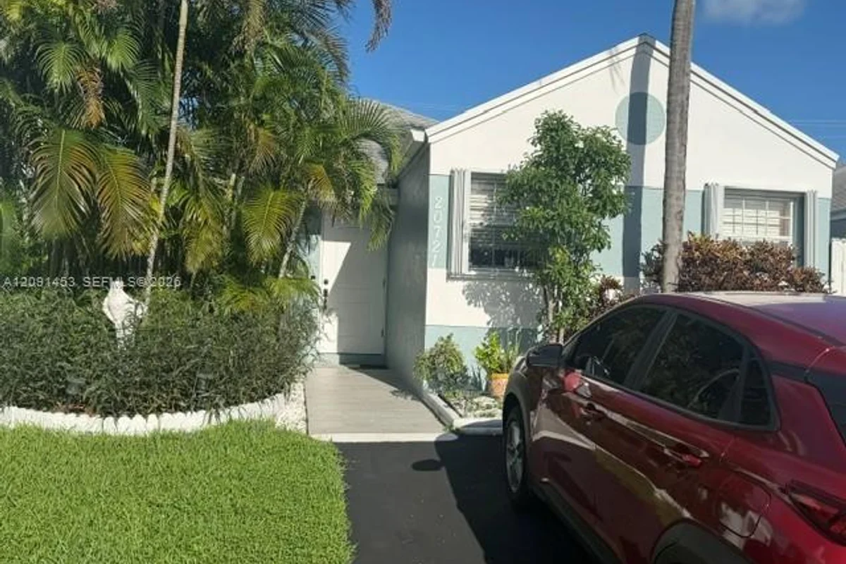 20721 SW 103rd Ct, Cutler Bay: photo 1 of 14
