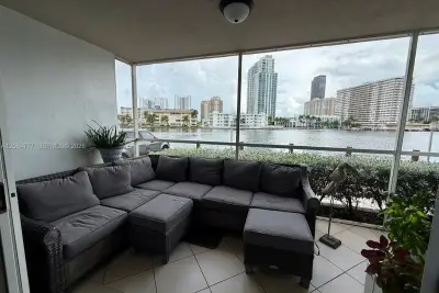121 Golden Isles Dr #G2, Hallandale Beach: photo 1 of 61