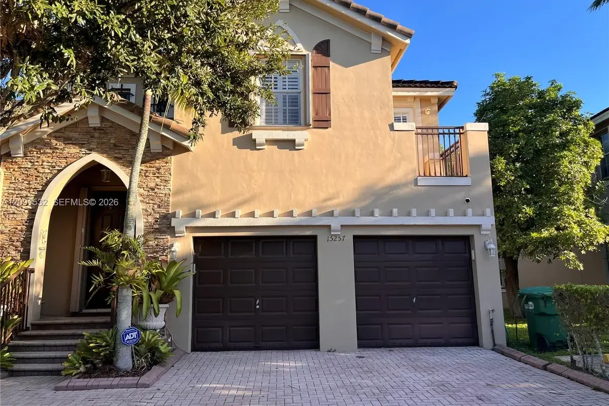 15257 SW 8th Way, Miami: photo 1 of 77