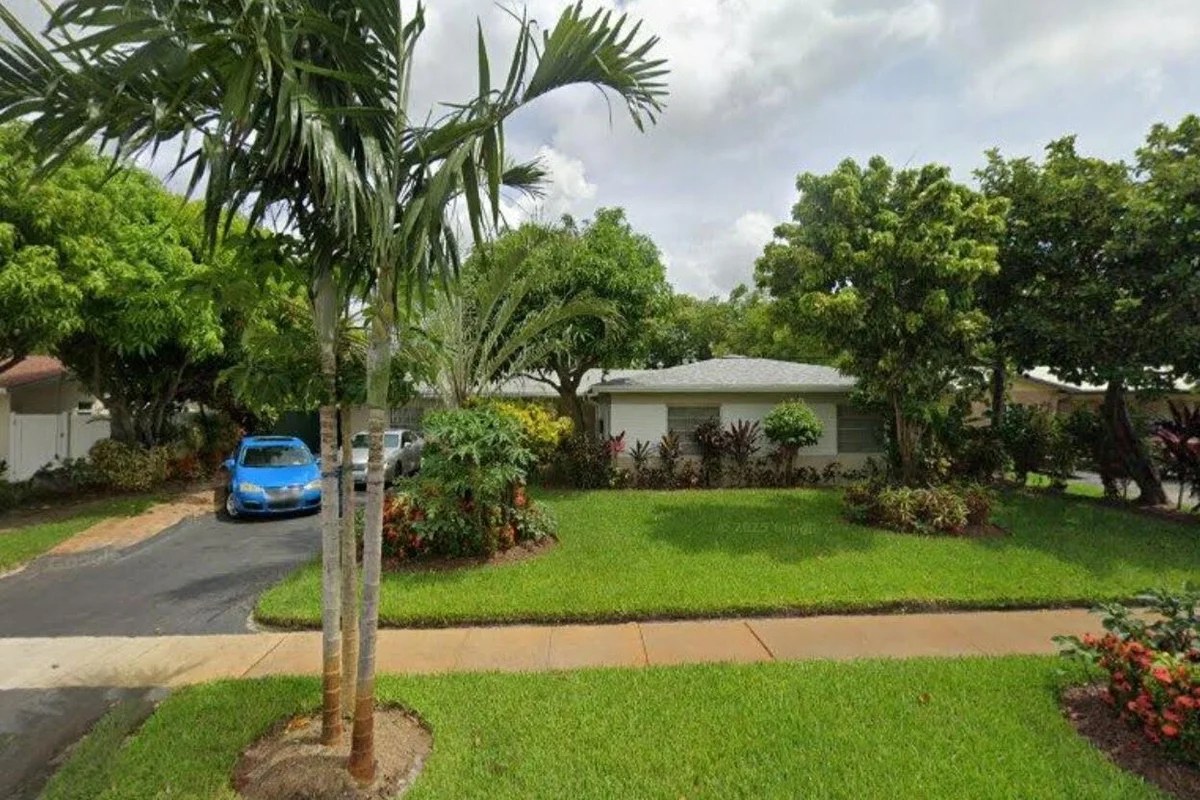 4441 NW 13th St, Lauderhill: photo 1 of 1