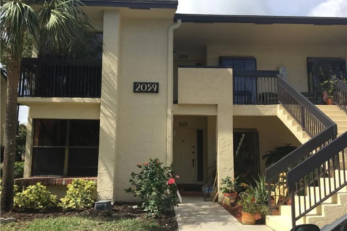 2067 SW 15th St #240, Deerfield Beach: photo 1 of 13
