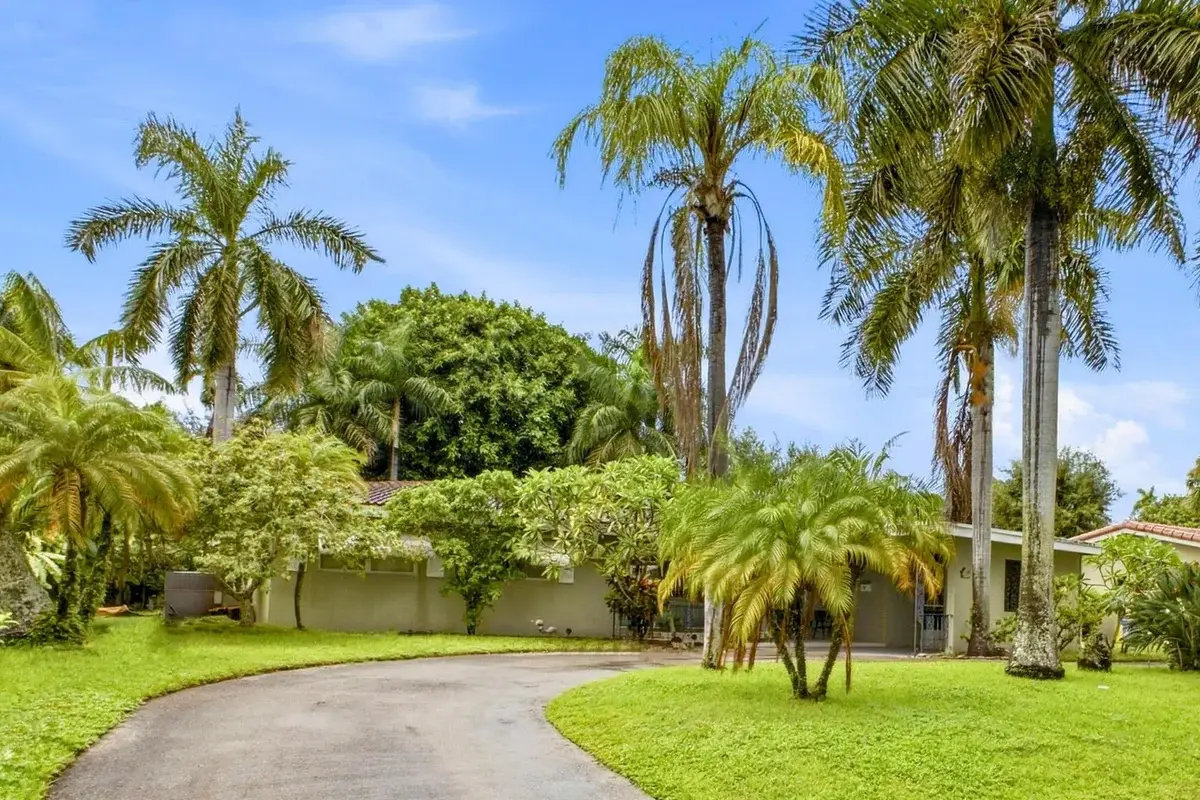 151 SW 8th Ave, Boca Raton: photo 1 of 39