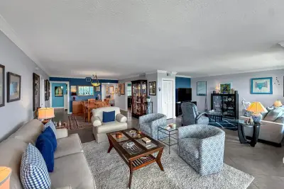 808 Cypress Blvd #508, Pompano Beach: photo 1 of 40