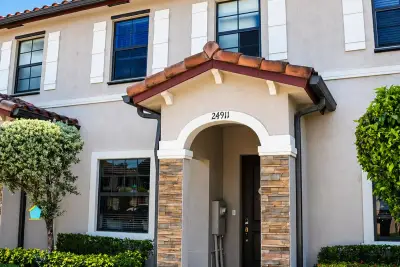 24911 SW 114th Ct, Homestead: photo 1 of 32