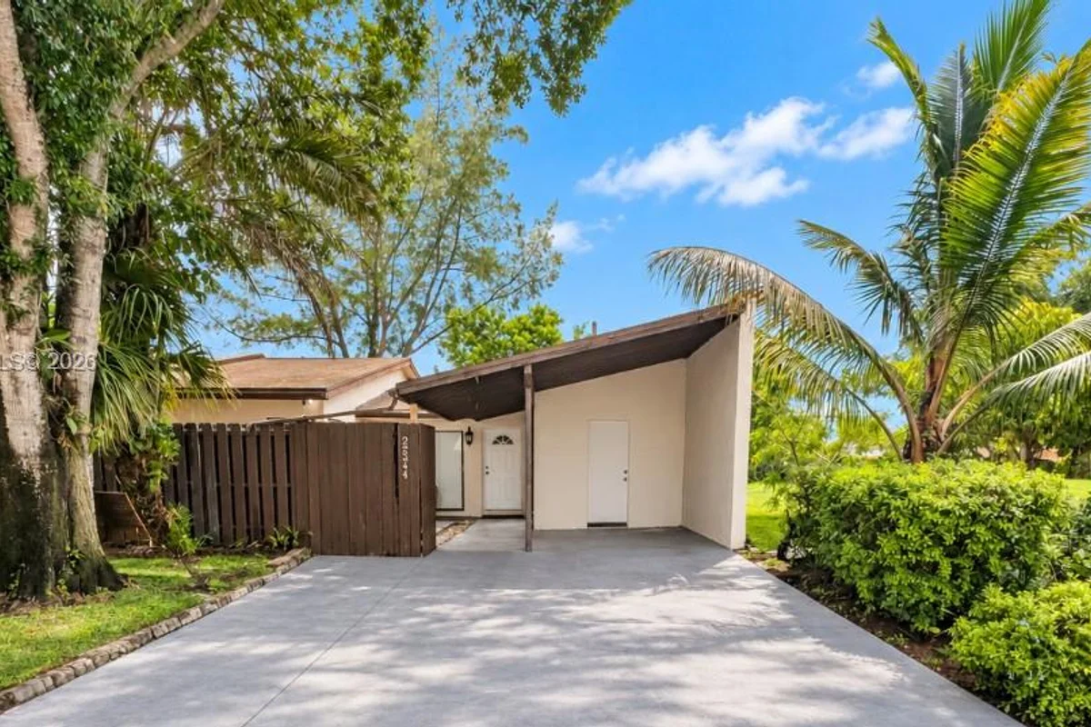 22344 Palomita Dr, Boca Raton: photo 1 of 26