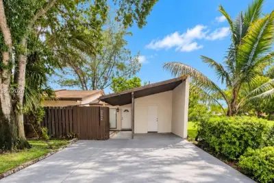 22344 Palomita Dr, Boca Raton: photo 1 of 26