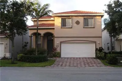 1309 Alicante Ct, Riviera Beach: photo 1 of 6