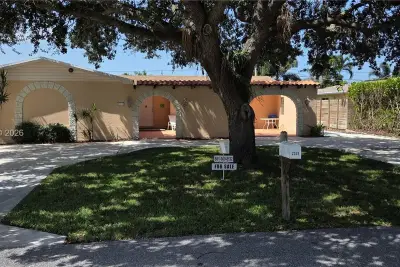 2359 N Wallen Dr, Palm Beach Gardens: photo 1 of 30