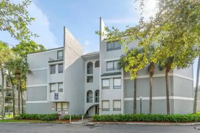 1880 N Congress Ave #104, West Palm Beach: photo 1 of 16