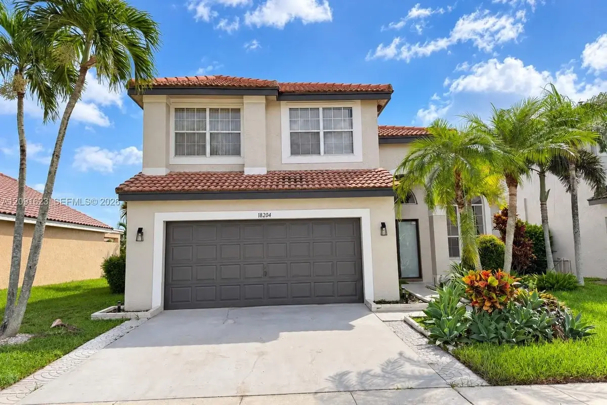18204 SW 20th St, Miramar: photo 1 of 15