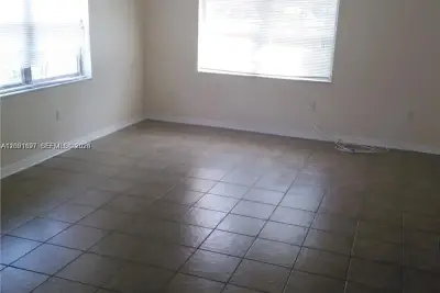 1919 Plunkett St #7, Hollywood: photo 1 of 13
