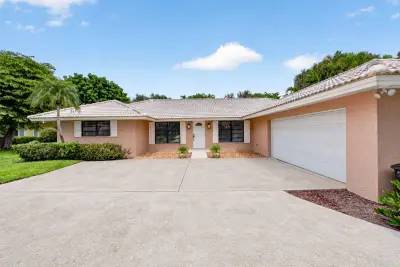 4441 Saint Andrews Dr, Boynton Beach: photo 1 of 47