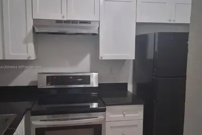 4251 NW 5th St #112, Plantation: photo 1 of 7