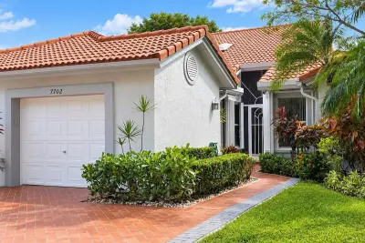 7702 Majestic Palm Dr, Boynton Beach: photo 1 of 37