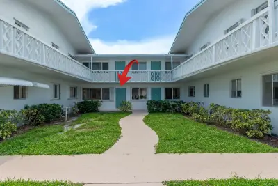 2290 Sunset Ave #7, Lake Worth: photo 1 of 31