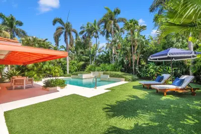 145 Seville Rd, West Palm Beach: photo 1 of 44
